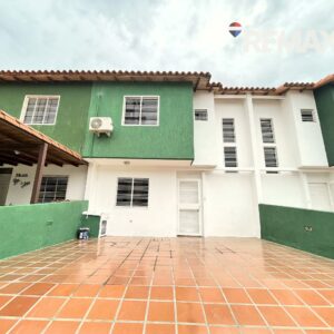 Townhouse, En Venta, Urbanización Lomas de Margarita, Nueva Esparta, Isla de Margarita, 110,70 mt2, 3 Habitaciones y 3 Baños
