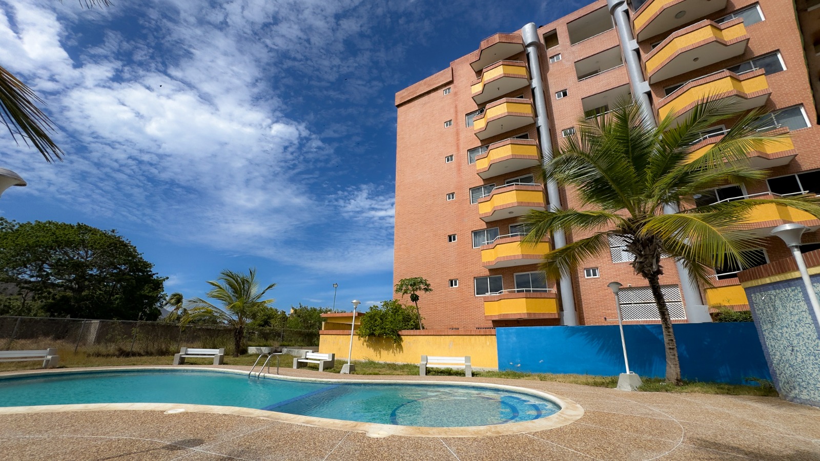Penthouse, En Venta, En Resid. Redoma Park, Nueva Esparta, Isla de Margarita, 156 Mt2, 3 Habitaciones y 4 Baños - Imagen 2