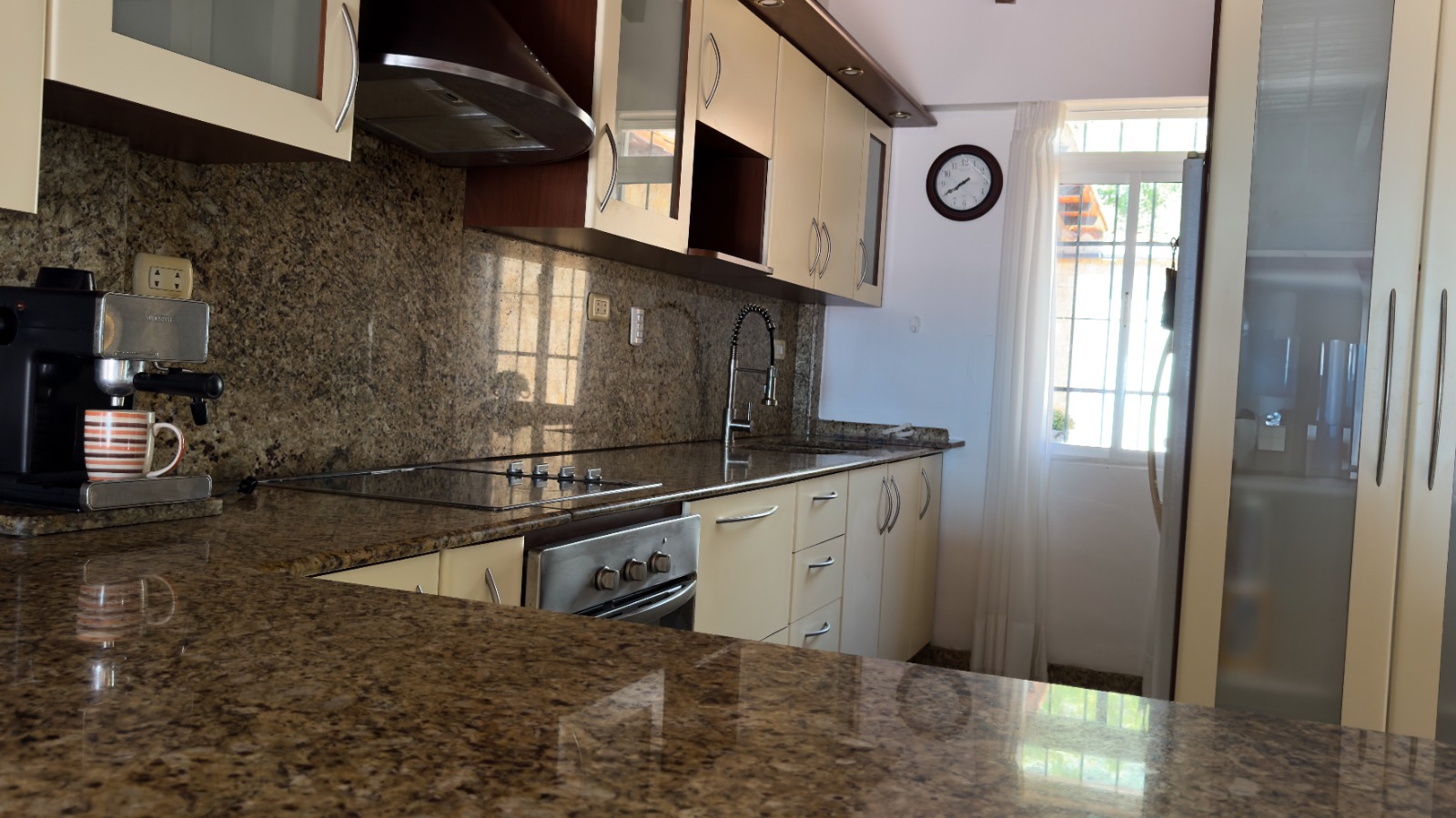 Casa Con Vista Al Mar, En Venta, En Guarame, Nueva Esparta, Isla de Margarita, 284,40 mt2, 4 Hab y 4 Baños - Imagen 14