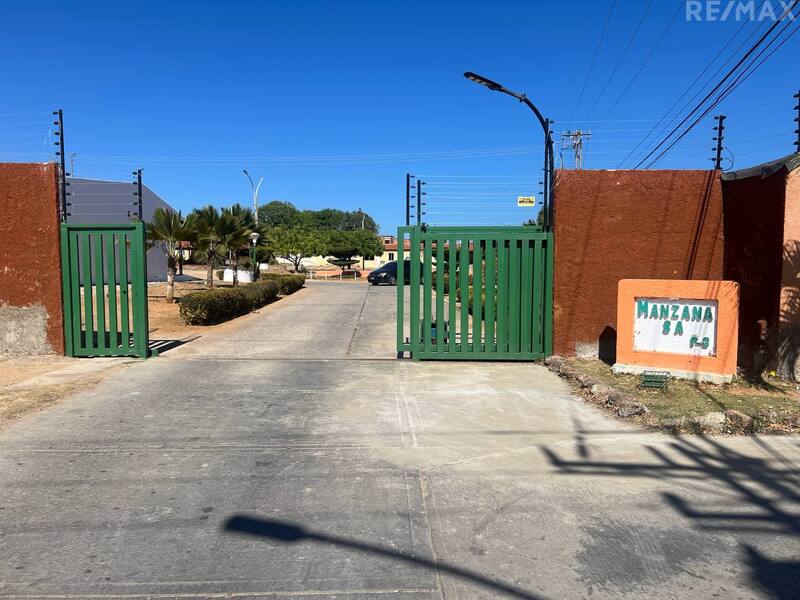 Casa en Obra Gris, En Venta, En Urbanización Las Marites, Nueva Esparta, Isla de Margarita, 241 mt2, 2 Habitaciones y 2 Baños