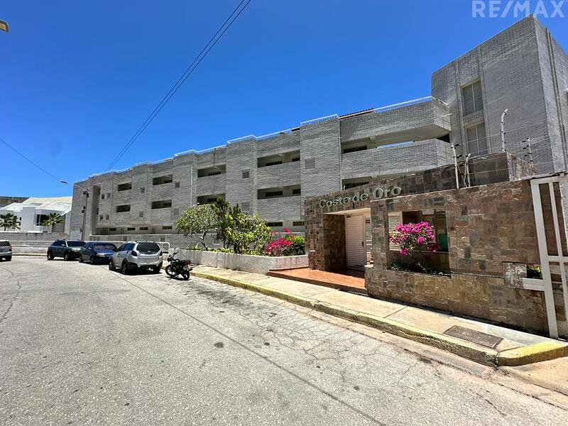 Apartamento, En Venta, En Playa El Angel, Edificio Costa de Oro, Nueva Esparta, Isla de Margarita, 3 Habitaciones y 2 Baños