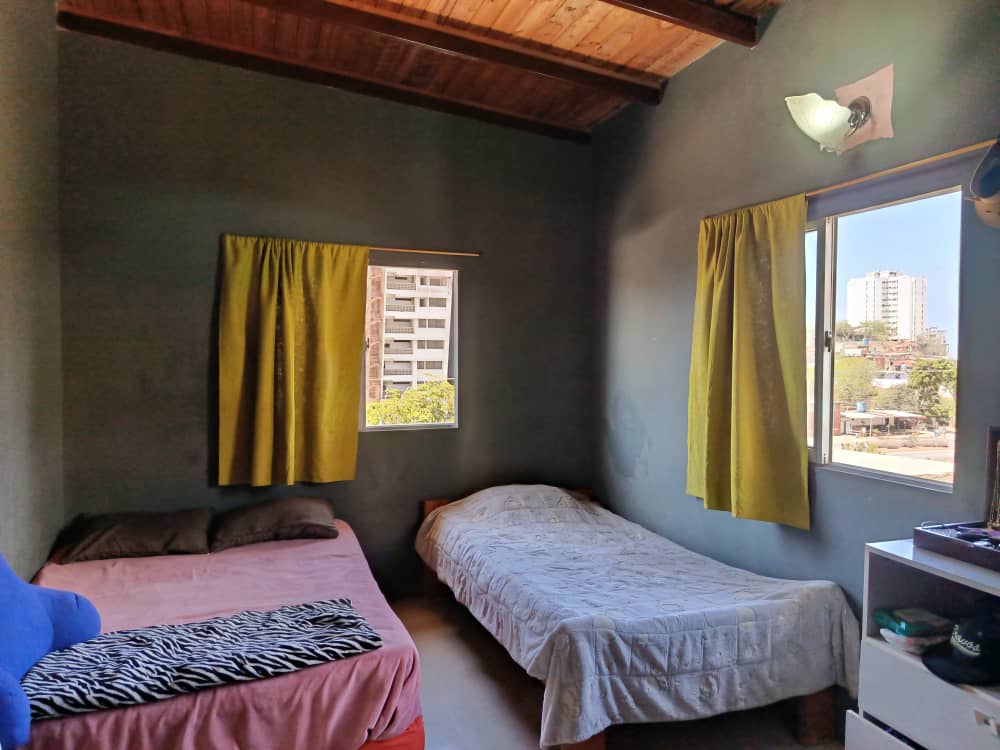 Casa + 3 Apartamentos, En Venta, En Avenida Terranova, Calle San Francisco, Nueva Esparta, Isla de Margarita, 555 Mt2, 13 Hab y 10 Baños - Imagen 2
