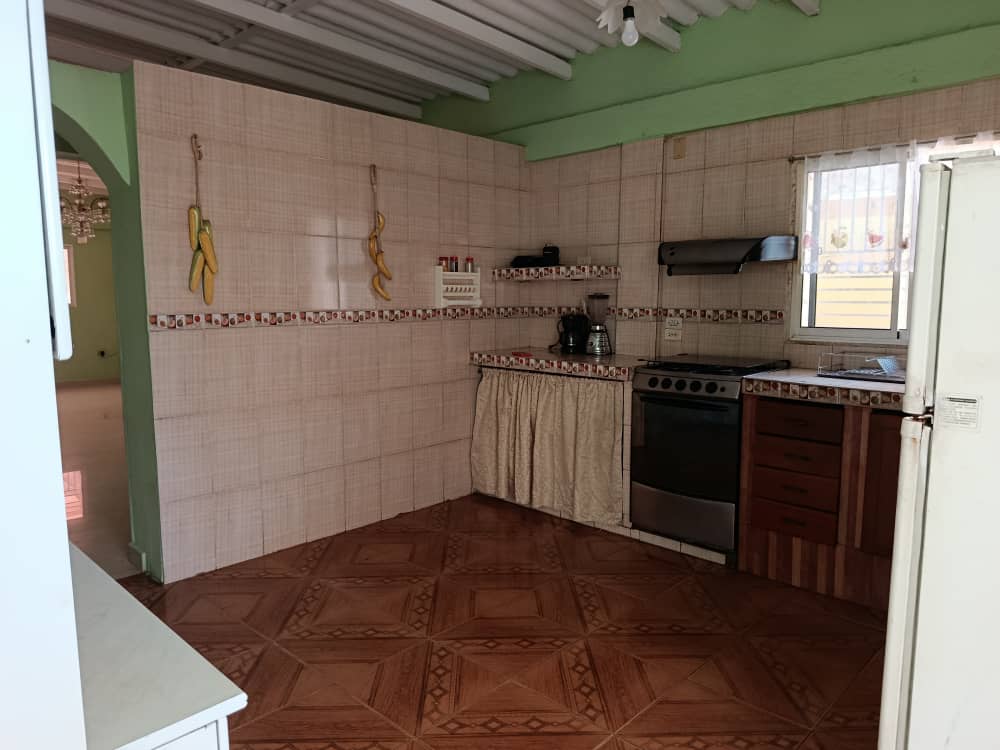 Casa + 3 Apartamentos, En Venta, En Avenida Terranova, Calle San Francisco, Nueva Esparta, Isla de Margarita, 555 Mt2, 13 Hab y 10 Baños - Imagen 5