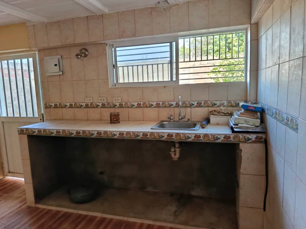 Casa + 3 Apartamentos, En Venta, En Avenida Terranova, Calle San Francisco, Nueva Esparta, Isla de Margarita, 555 Mt2, 13 Hab y 10 Baños - Imagen 7