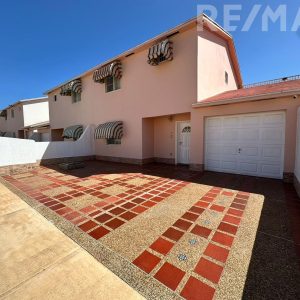 TownHouse, En Venta, En Avenida Circunvalación, Conjunto Residencial Porlamar Villas, Nueva Esparta, Isla de Margarita, 177 mt2, 3 Hab y 3 Baños