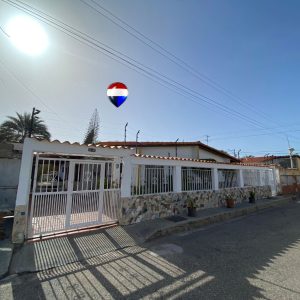 Casa con 2 Apartamentos Anexo, En Venta, Res Los Bucaneros, Genoves, Nueva Esparta, Isla de Margarita, 356 mt2, 5 Hab y 4 Baños