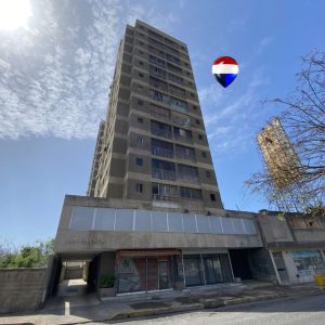 Apartamento, En Venta, En Edificio San Valentin, Av. 4 de Mayo, Nueva Esparta, Isla de Margarita, 52 mt2,  2 Hab y 2 Baños