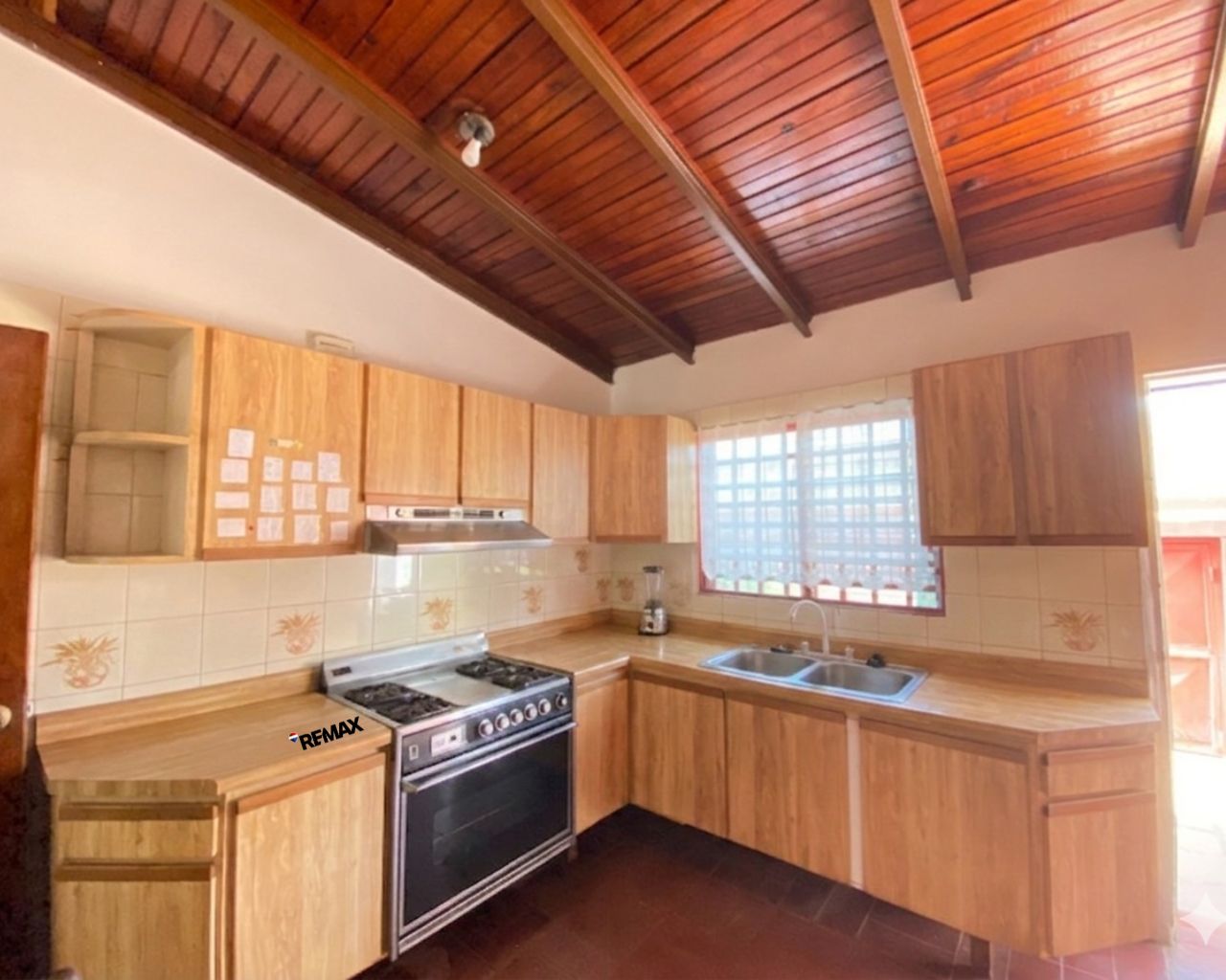 Casa con 2 Apartamentos Anexo, En Venta, Res Los Bucaneros, Genoves, Nueva Esparta, Isla de Margarita, 356 mt2, 5 Hab y 4 Baños - Imagen 10