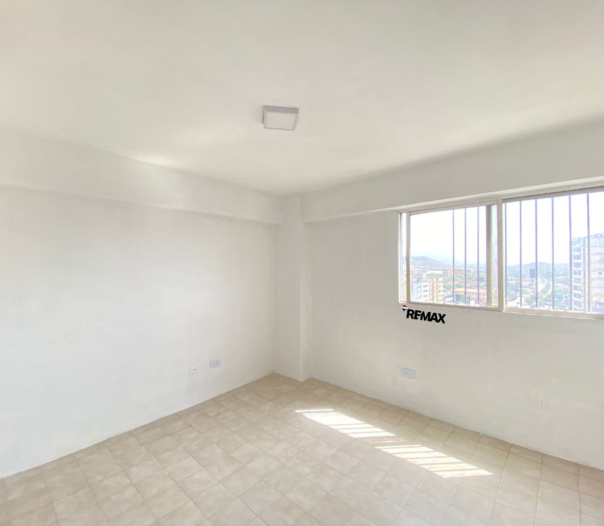 Apartamento, En Venta, En Edificio San Valentin, Av. 4 de Mayo, Nueva Esparta, Isla de Margarita, 52 mt2, 2 Hab y 2 Baños - Imagen 10