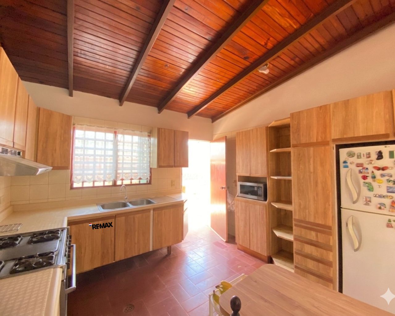 Casa con 2 Apartamentos Anexo, En Venta, Res Los Bucaneros, Genoves, Nueva Esparta, Isla de Margarita, 356 mt2, 5 Hab y 4 Baños - Imagen 9