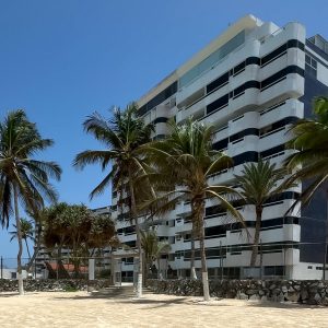 Apartamento Con Vista Al Mar, En Venta, En Playa Moreno, Nueva Esparta, Isla de Margarita, 110, 76 mt2, 2 Hab y 2 Baños