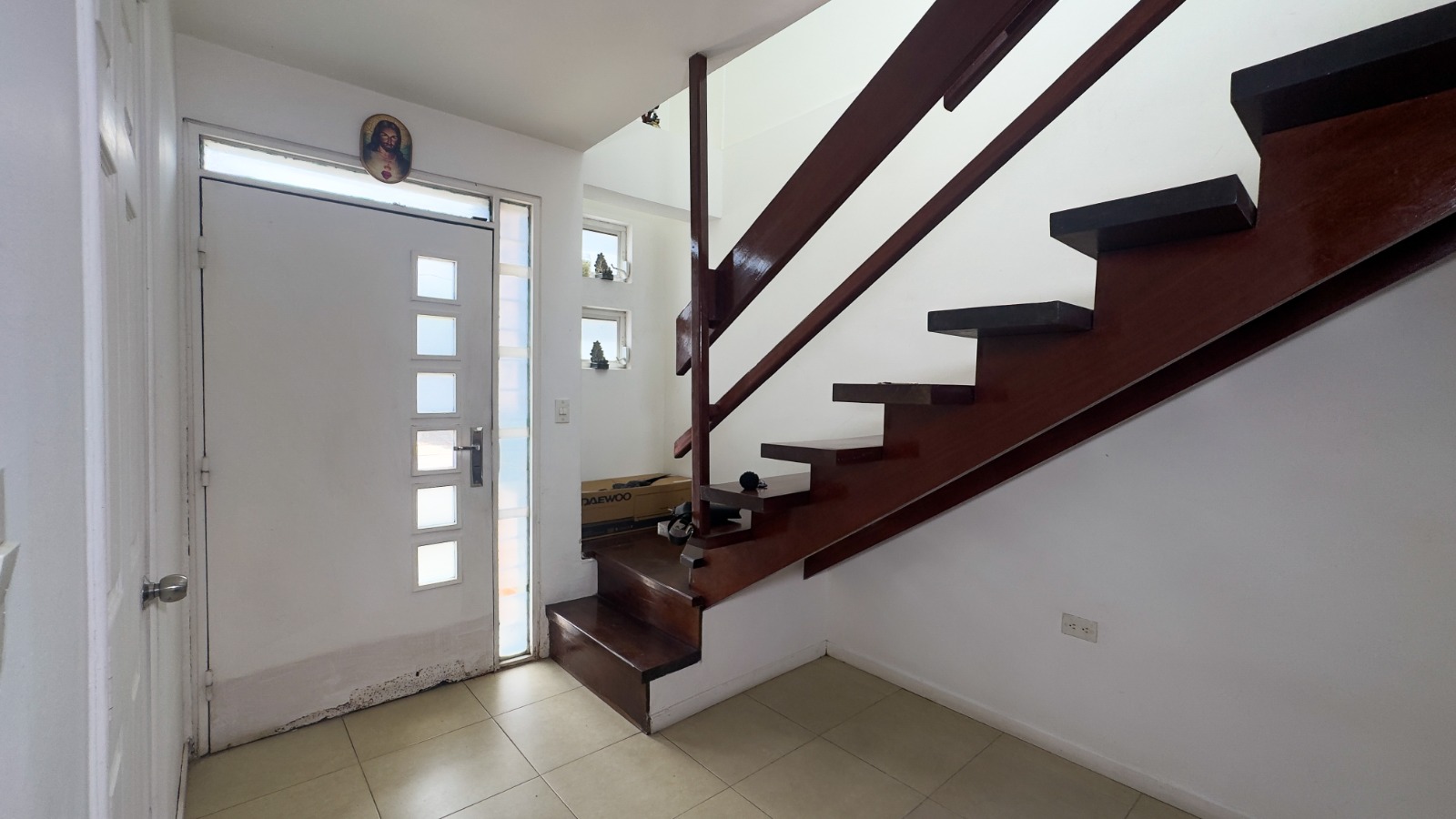 TownHouse, En Venta, Urb Valle Alegre, En El Valle, Nueva Esparta, Isla de Margarita, 110 mt2, 3 Hab y 2.5 Baños - Imagen 2