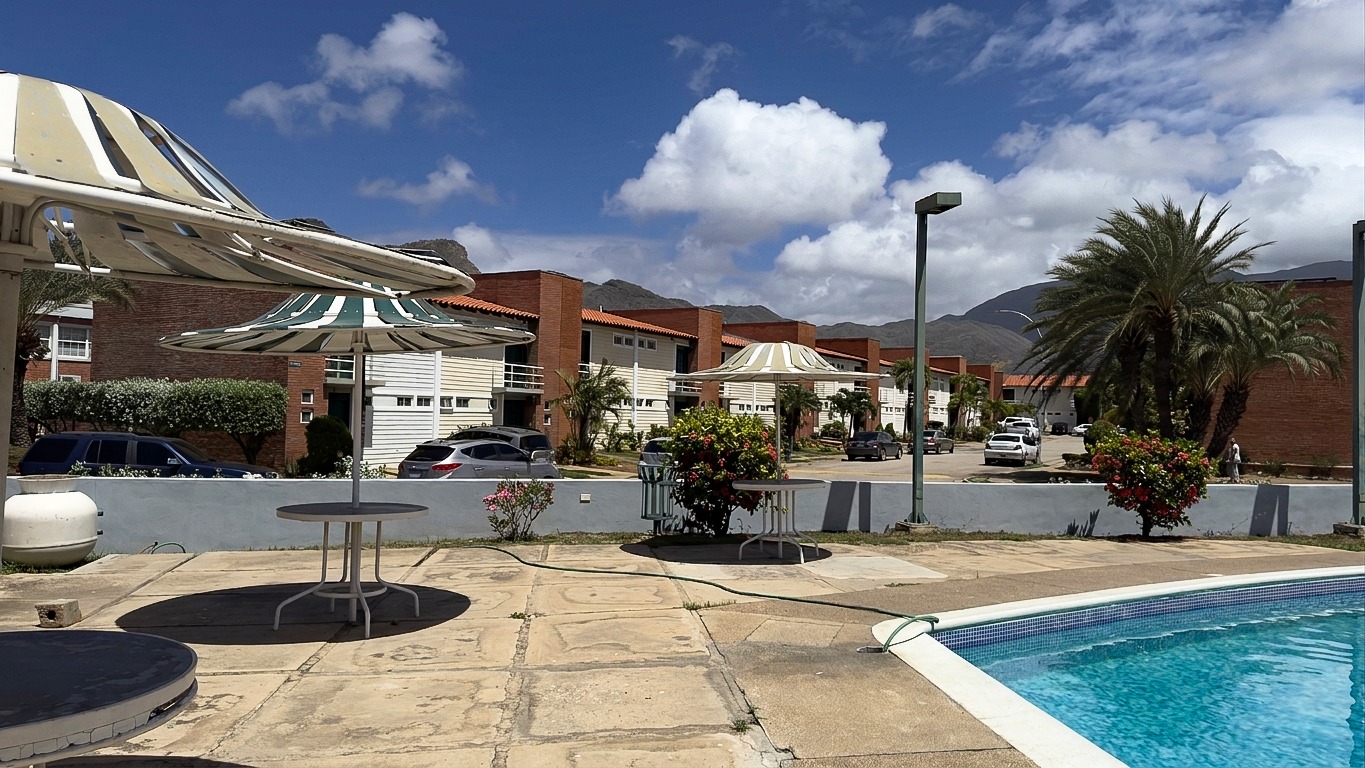 TownHouse, En Venta, Urb Valle Alegre, En El Valle, Nueva Esparta, Isla de Margarita, 110 mt2, 3 Hab y 2.5 Baños - Imagen 28