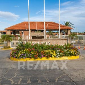 Remax2mil Vende Town House En Terraza Del Valle , Municipio Mariño, Isla De Margarita, Estado Nueva Esparta