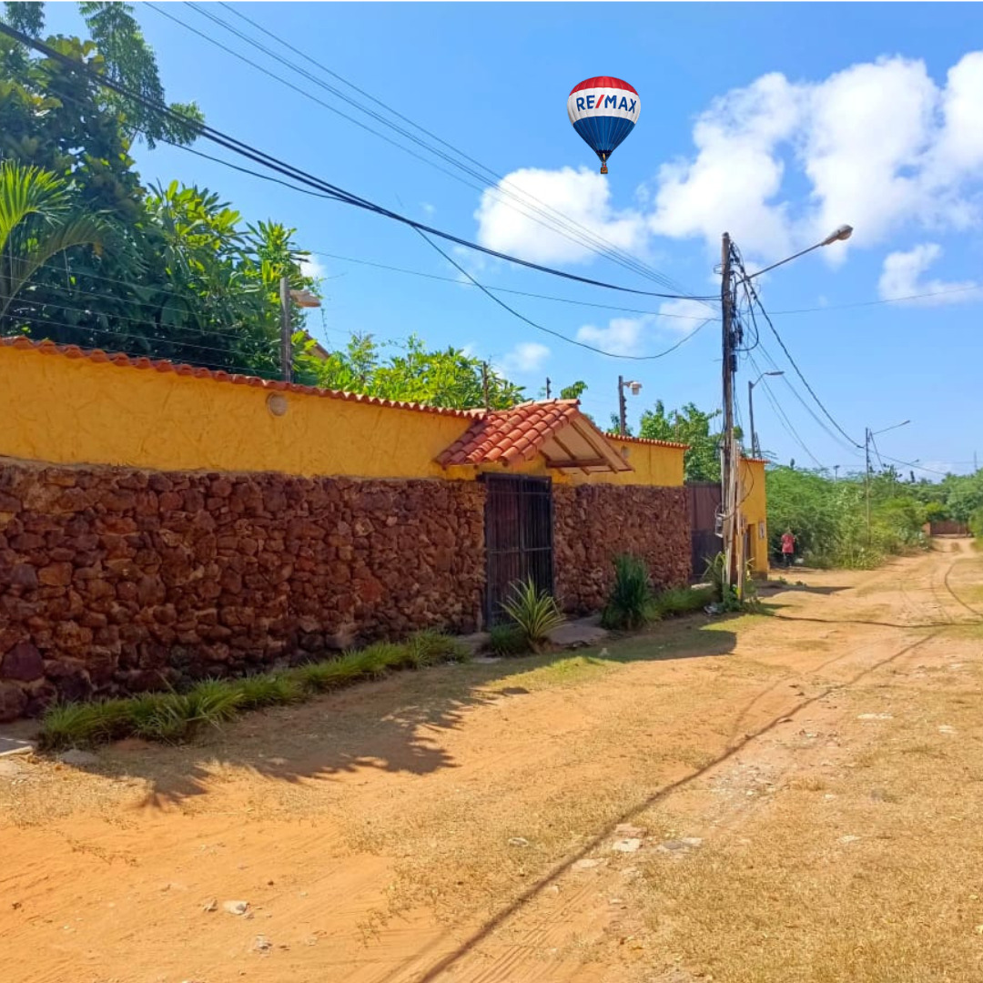 Remax2mil Vende Posada Villas Luisa Del Valle Sabana De Guacuco, Municipio Arismendi, Isla De Margarita, Estado Nueva Espart - Imagen 2