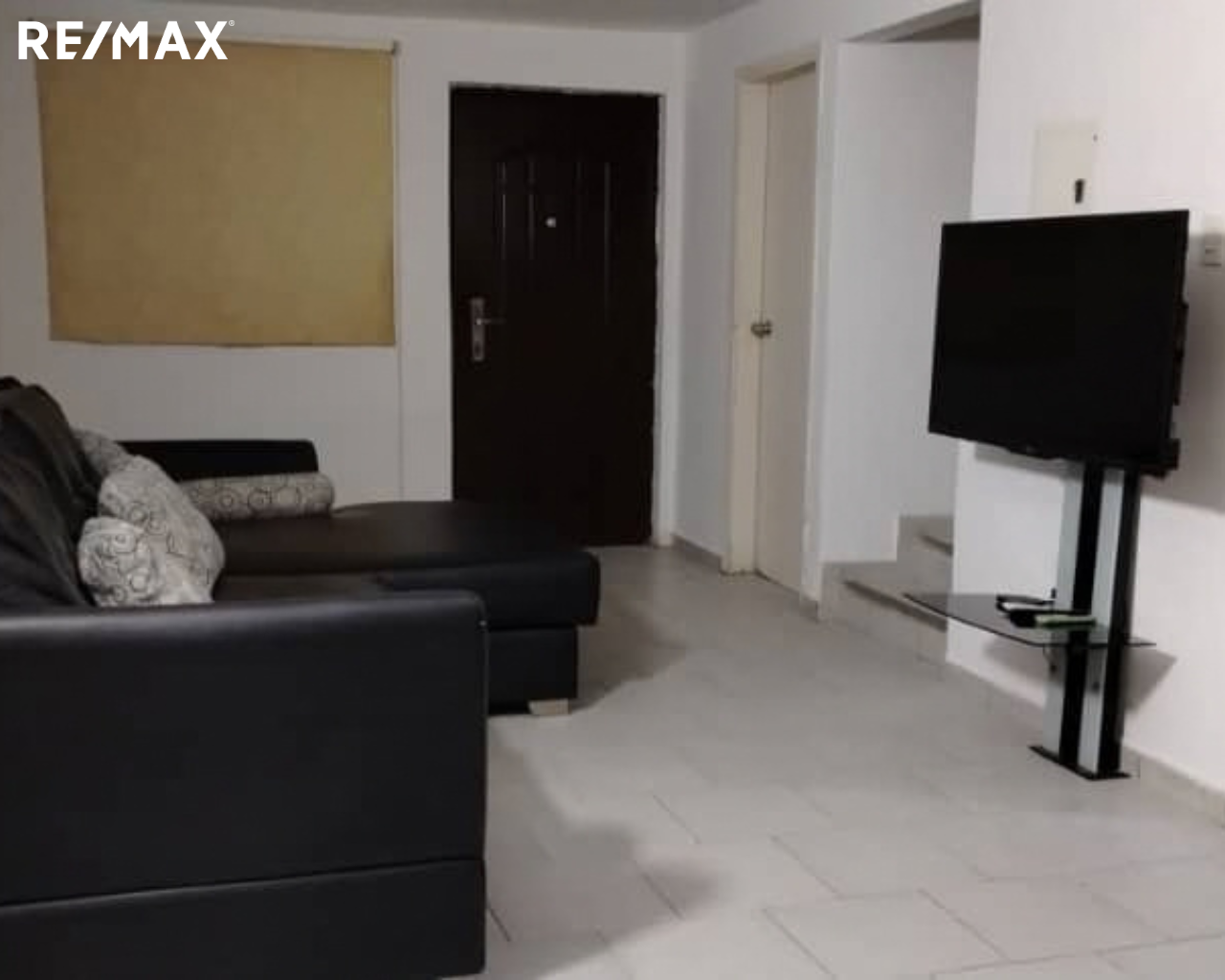 Remax2mil Vende Town House EN Resd Las Palmas 2. Municipio Maneiro, Isla De Margarita, Estado Nueva Esparta - Imagen 11
