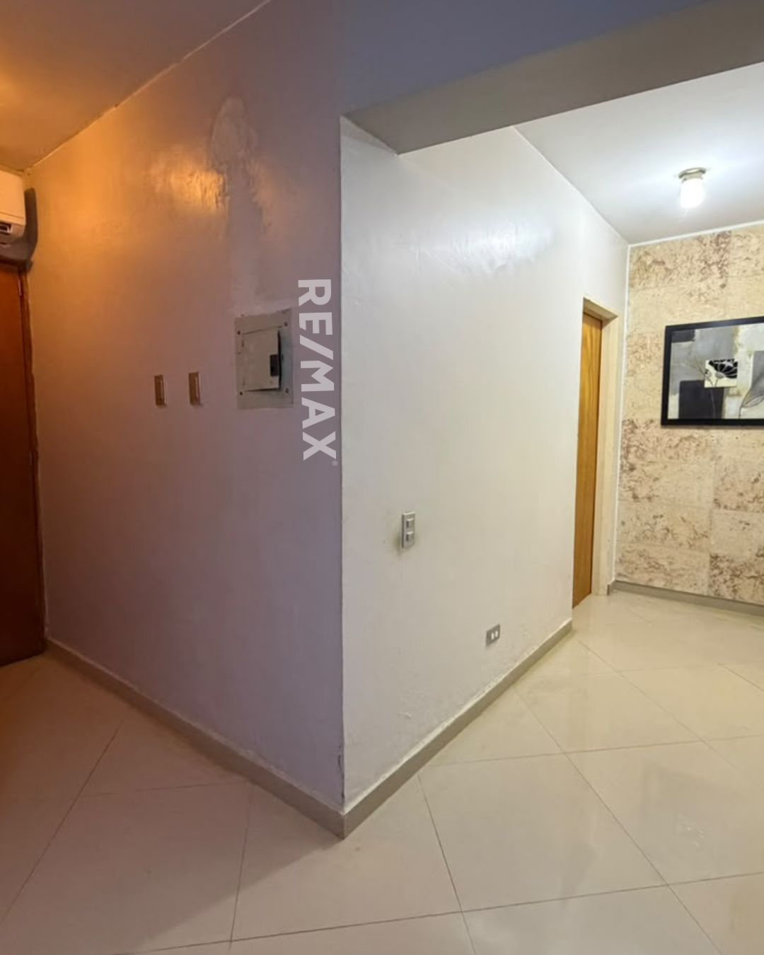 Remax2mil Vende Apartamento En Conjunto Residencial, Plaza Suite, Municipio Antolin Del Campo, Isla De Margarita, Estado Nueva Esparta - Imagen 12