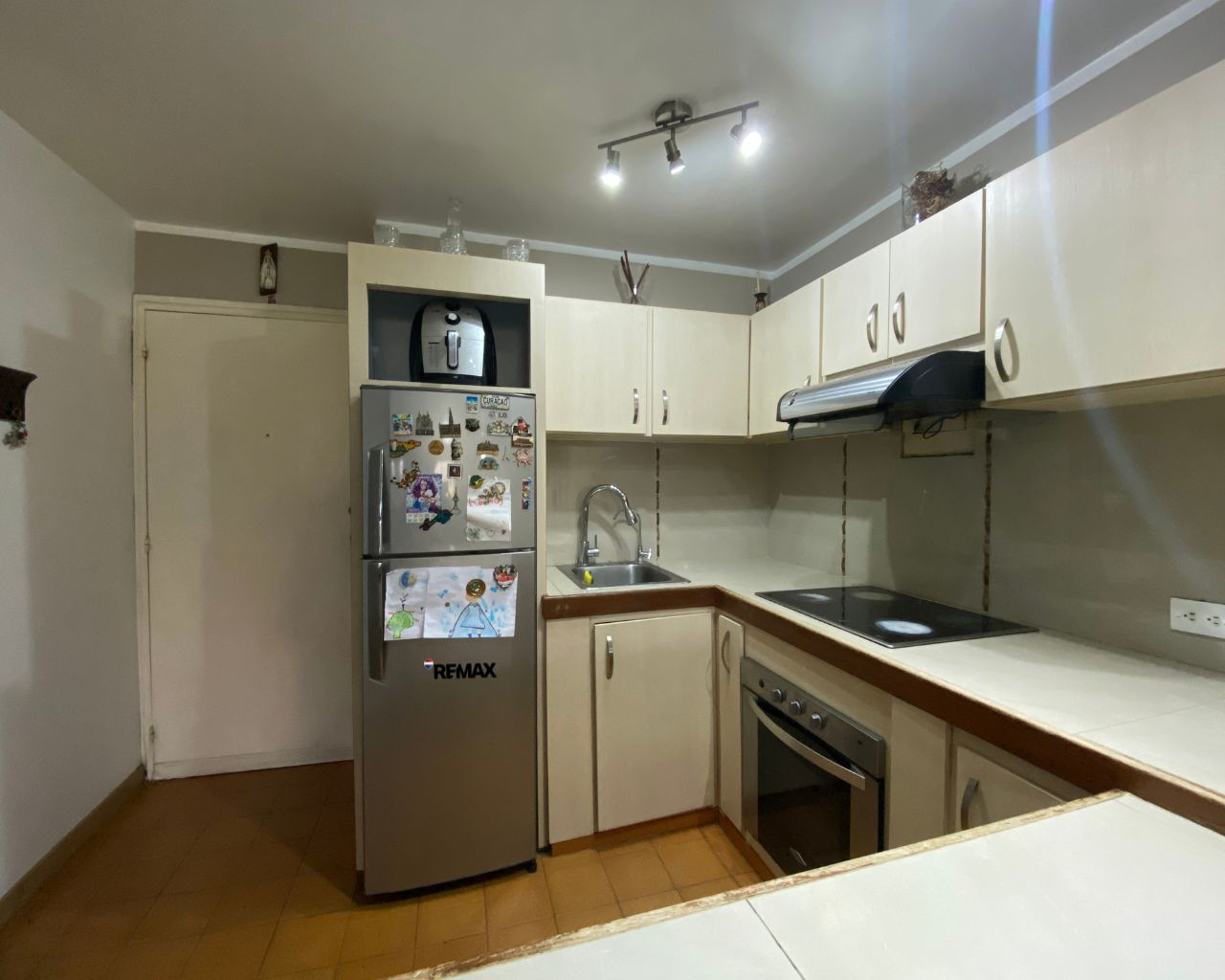 Remax2mil Vende Apartamento En RESD. Carimar Club, Municipio Maneiro, Isla De Margarita, Estado Nueva Esparta - Imagen 14
