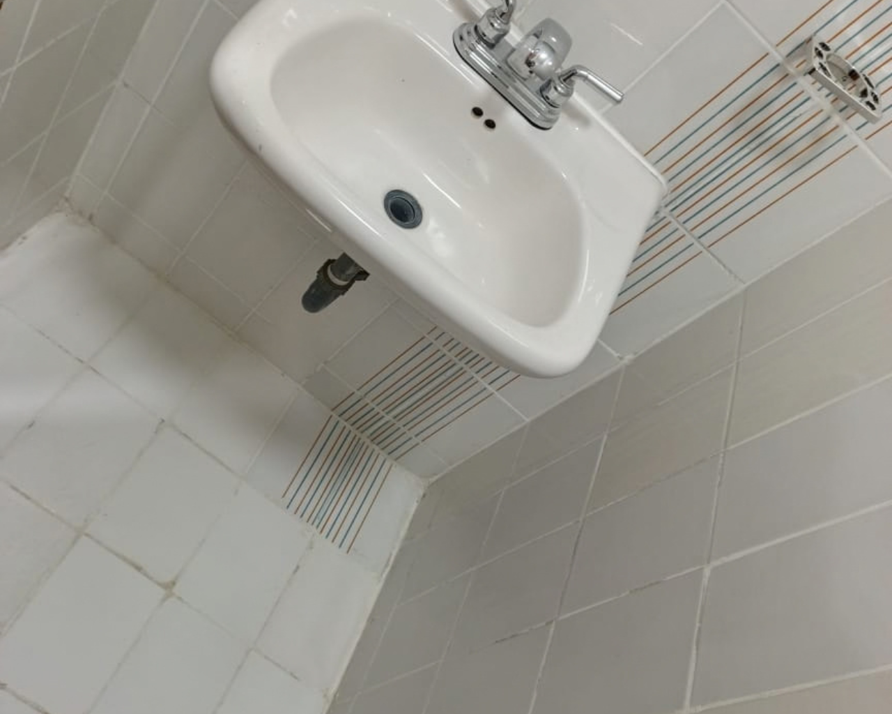 Remax2mil Alquila Apartamento En Resd. Los Geranios, Municipio Maneiro, Isla De Margarita, Estado Nueva Esparta - Imagen 16