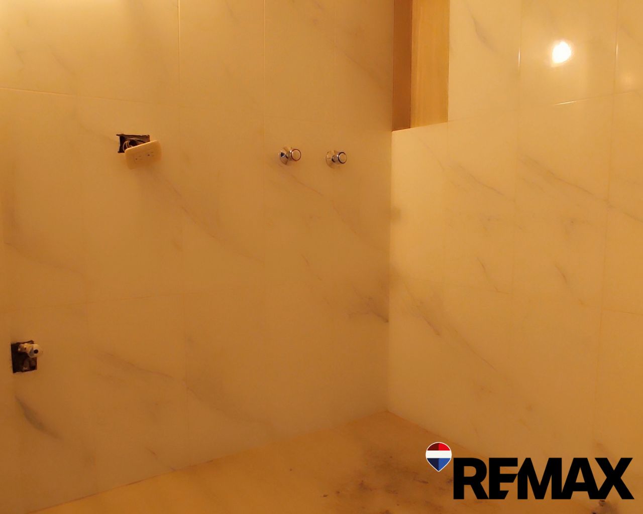 Remax2mil Vende Town House. En Resd Playa Cardon. Municipio ANTOLIN DEL CAMPO, Isla De Margarita, Estado Nueva Esparta - Imagen 18