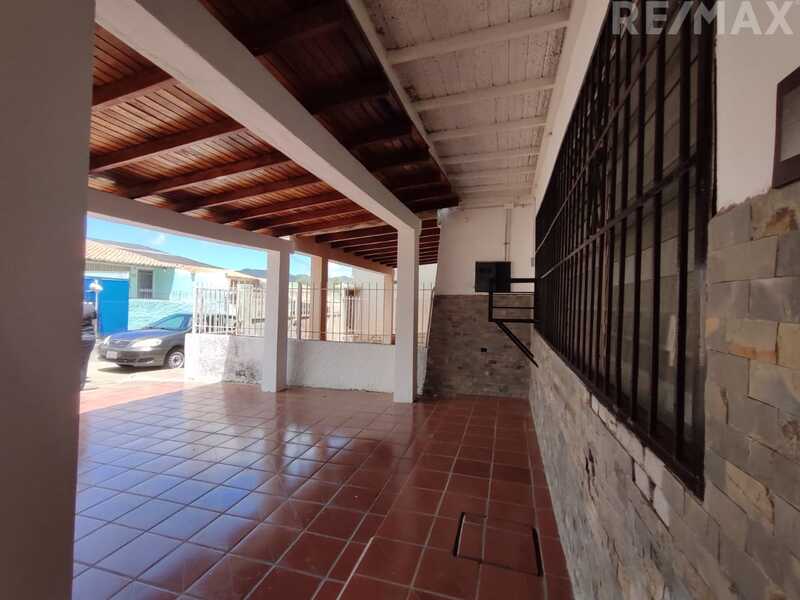 Remax2mil Vende Casa En Urb. Santa Lucía , Municipio Arismendi, Isla De Margarita, Estado Nueva Esparta - Imagen 19