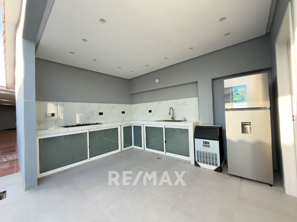 Remax2mil Vende Casa En Ubr Playa El Angel, Municipio Maneiro , Isla De Margarita, Estado Nueva Esparta - Imagen 12