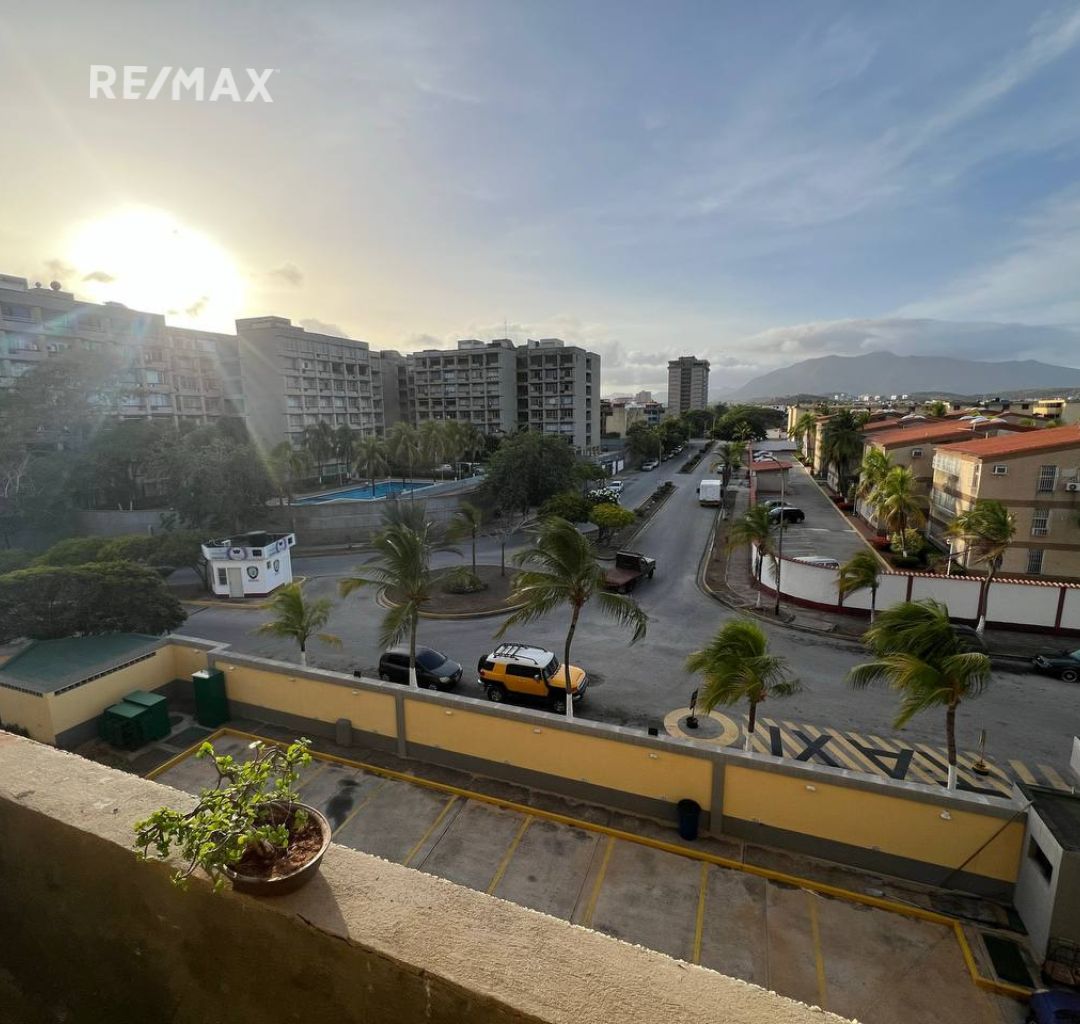 Remax2mil Vende Apartamento,resd Los Geranios. Municipio Maneiro, Isla De Margarita, Estado Nueva Esparta - Imagen 6