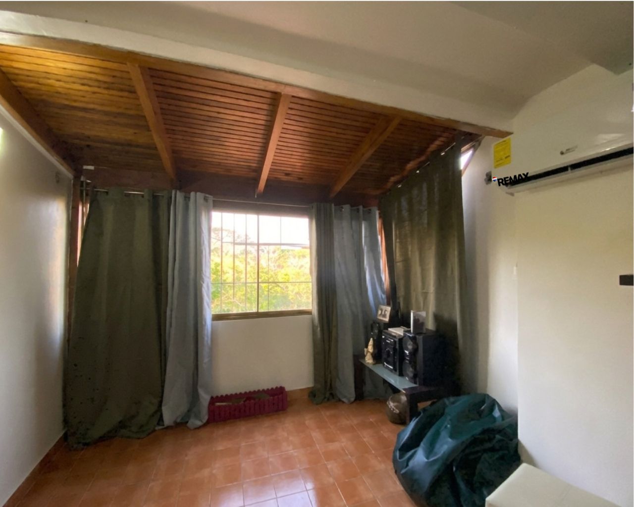 Remax2mil Vende Apartamento En RESD. Carimar Club, Municipio Maneiro, Isla De Margarita, Estado Nueva Esparta - Imagen 6