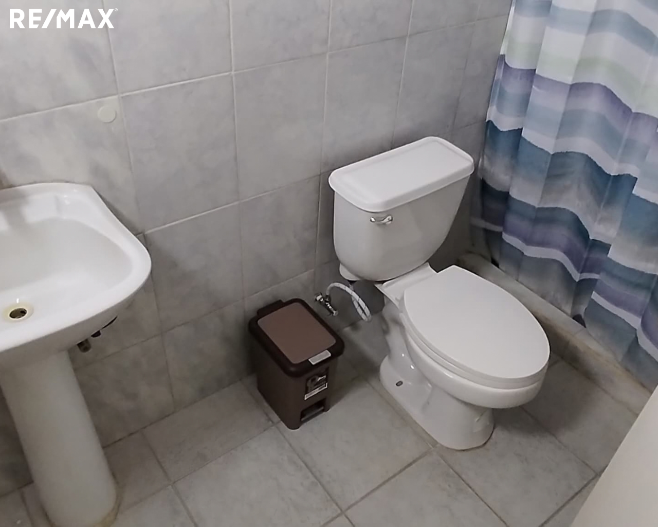 Remax2mil Vende Town House EN Resd Las Palmas 2. Municipio Maneiro, Isla De Margarita, Estado Nueva Esparta - Imagen 6