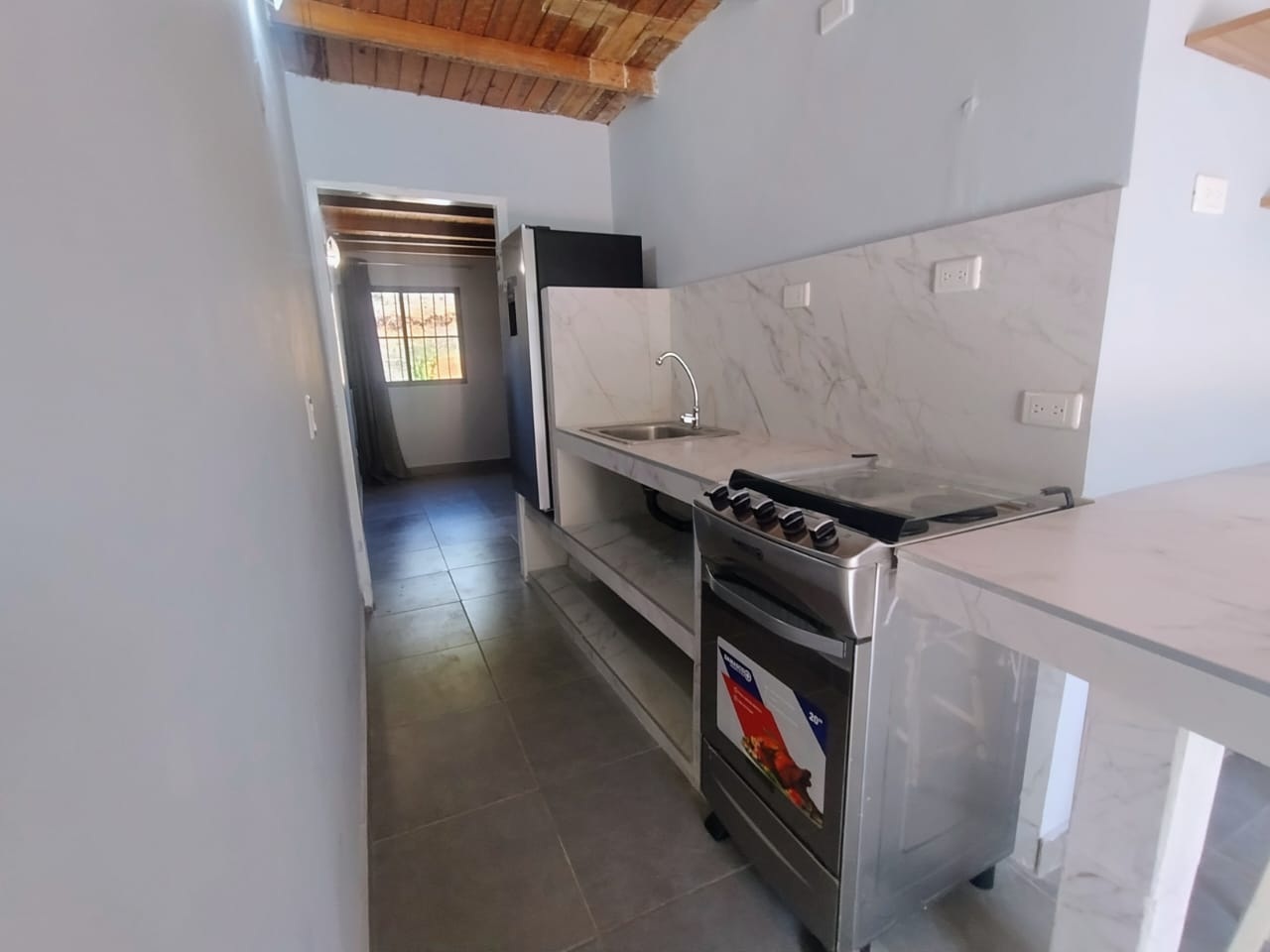 Remax2mil Vende Apartamento En Av 31 De Julio, Municipio Arismendi, Isla De Margarita, Estado Nueva Esparta - Imagen 11