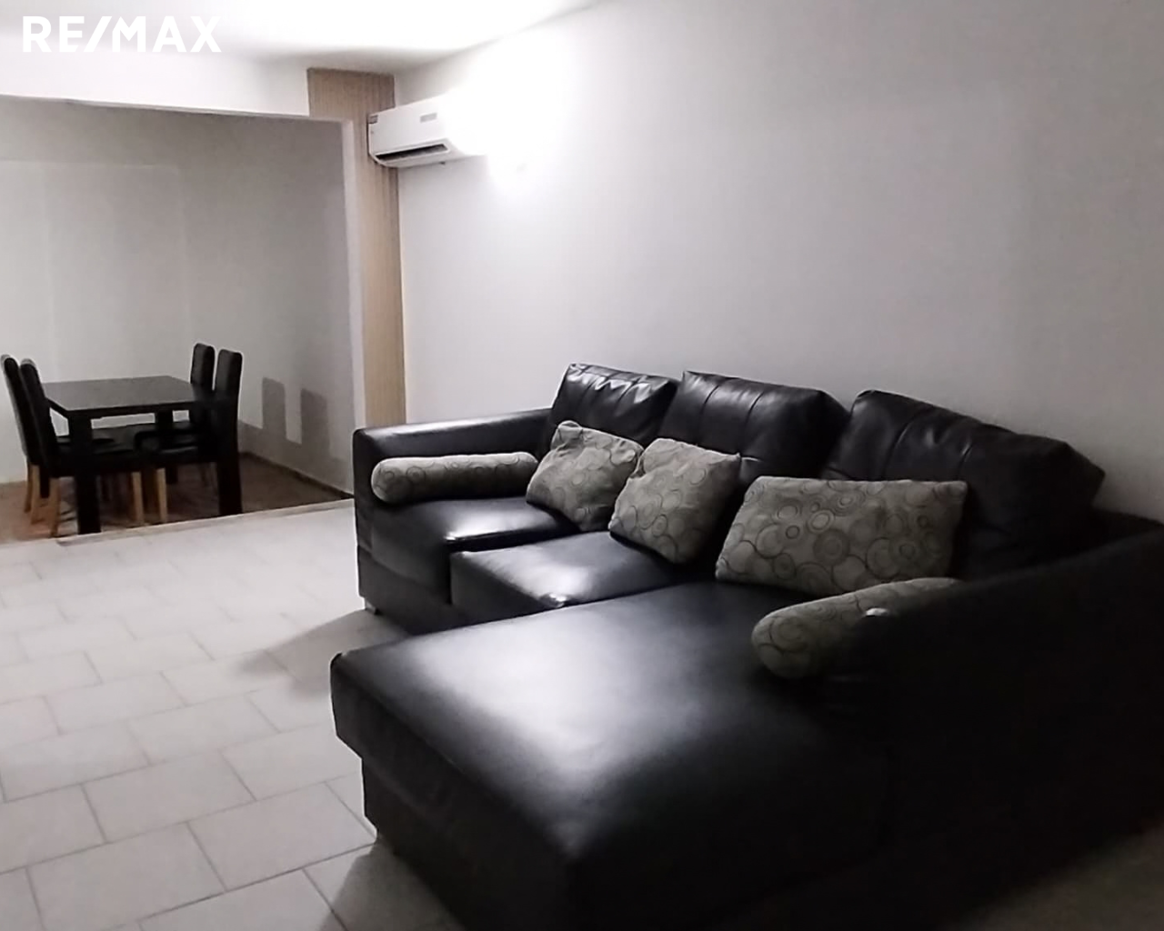 Remax2mil Vende Town House EN Resd Las Palmas 2. Municipio Maneiro, Isla De Margarita, Estado Nueva Esparta - Imagen 10