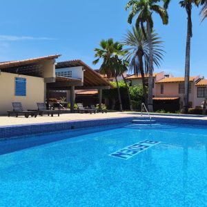 Remax2mil Vende Town House En Pampatar, Resd El Eden/ Paraiso Ll. Municipio Maneiro, Isla De Margarita, Estado Nueva Esparta