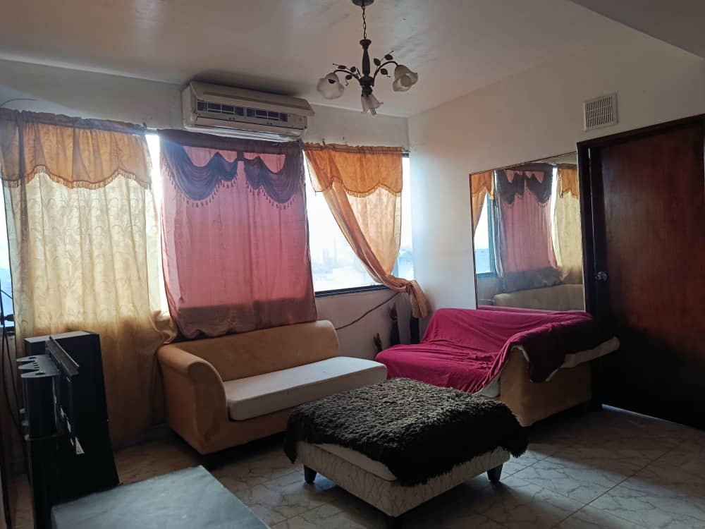 Remax2mil Vende Apartamento En Edificio Mansion Fontainebleau, Municipio Mariño, Isla De Margarita, Estado Nueva Esparta - Imagen 3
