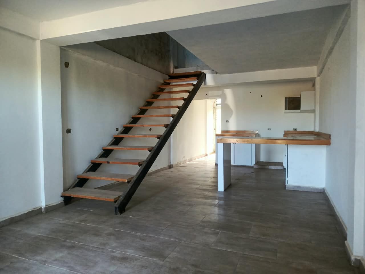 Remax2mil Vende Town House En Playa El Agua. Municipio Antolin Del Campo, Isla De Margarita, Estado Nueva Esparta - Imagen 10