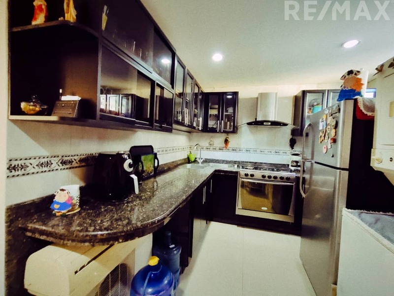 Remax2mil Vende Apartamento En Juan Griego.Resd La Bahía. Municipio Marcano, Isla De Margarita, Estado Nueva Esparta - Imagen 6
