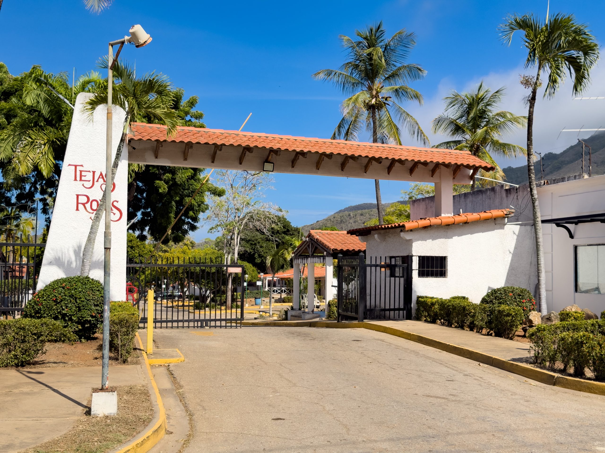 Remax2mil Vende Casa Resd. Tejas Rojas, Municipio Antolin De Campo, Isla De Margarita, Estado Nueva Esparta - Imagen 27
