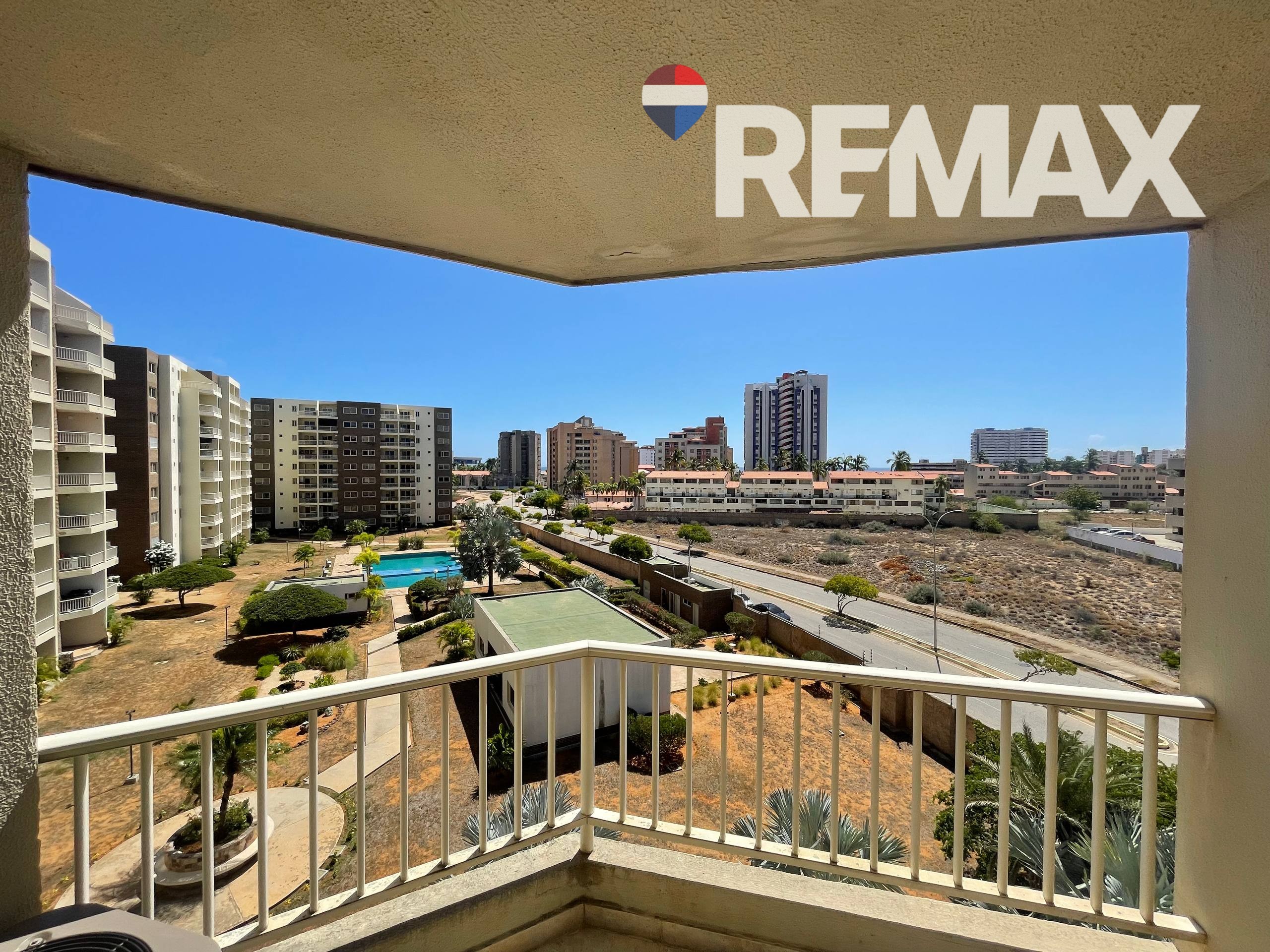 Remax2mil Vende Apartamento,urbanizacion Costa Azul, Municipio Mariño, Isla De Margarita, Estado Nueva Esparta - Imagen 17
