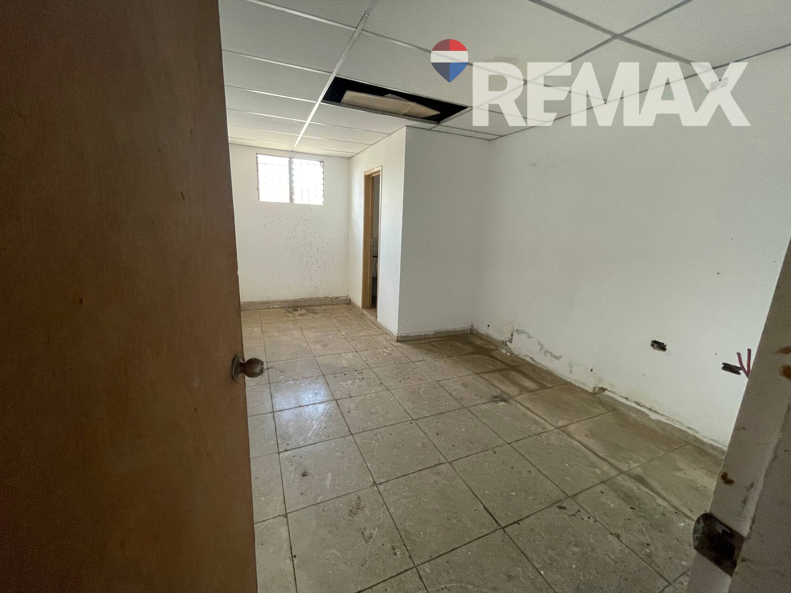 Remax2mil Vende Local En Av 4 De Mayo, Municipio Mariño, Isla De Margarita, Estado Nueva Esparta - Imagen 17