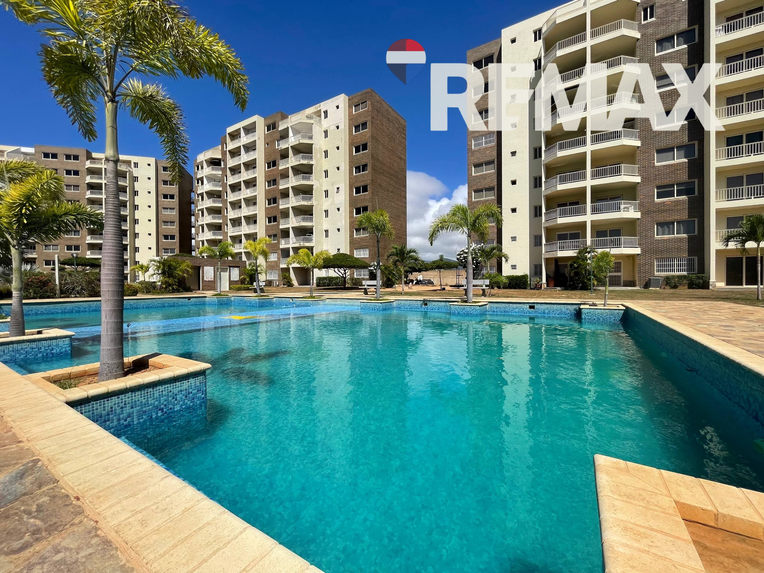 Remax2mil Vende Apartamento,urbanizacion Costa Azul, Municipio Mariño, Isla De Margarita, Estado Nueva Esparta - Imagen 3