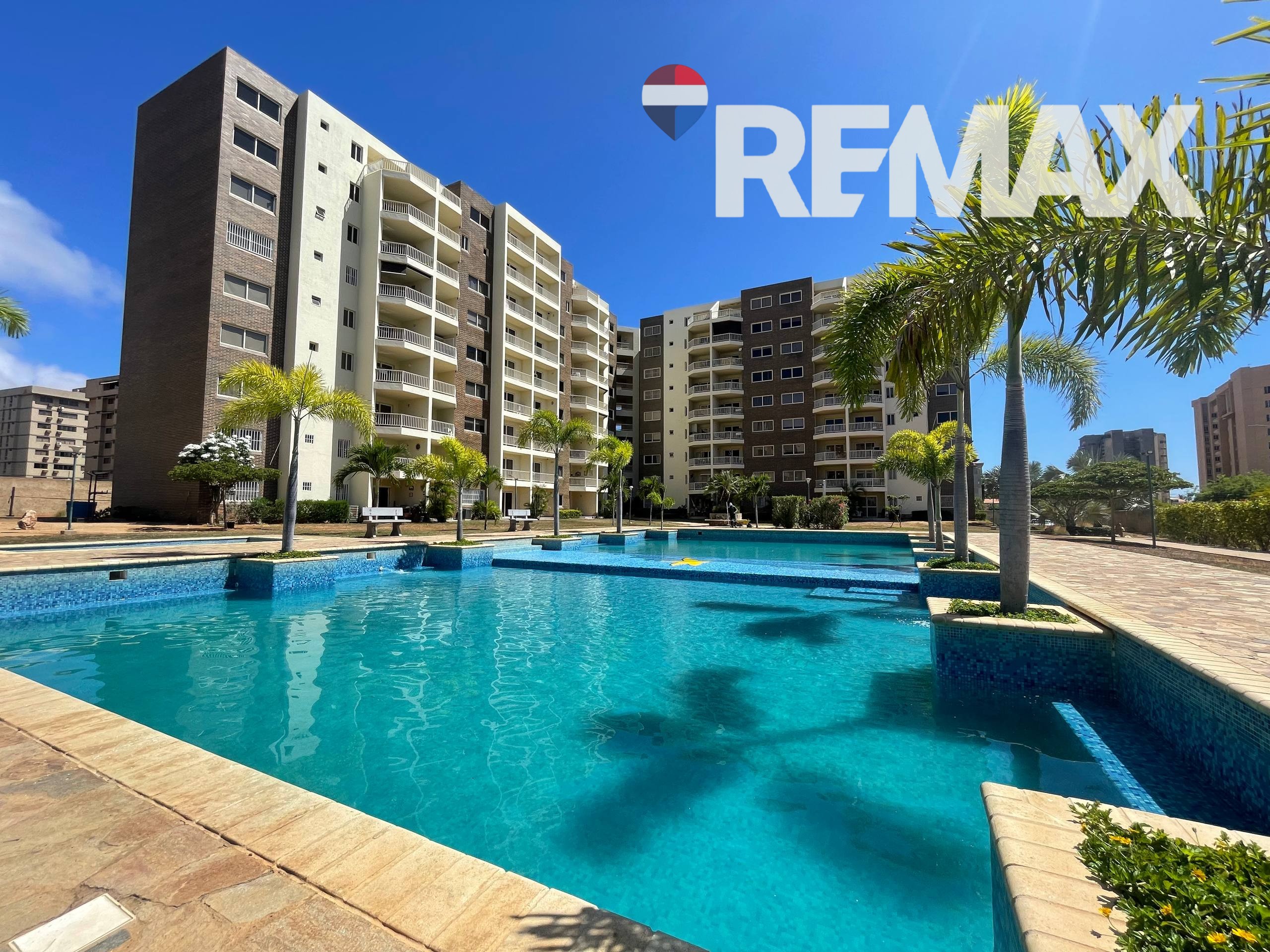 Remax2mil Vende Apartamento,urbanizacion Costa Azul, Municipio Mariño, Isla De Margarita, Estado Nueva Esparta
