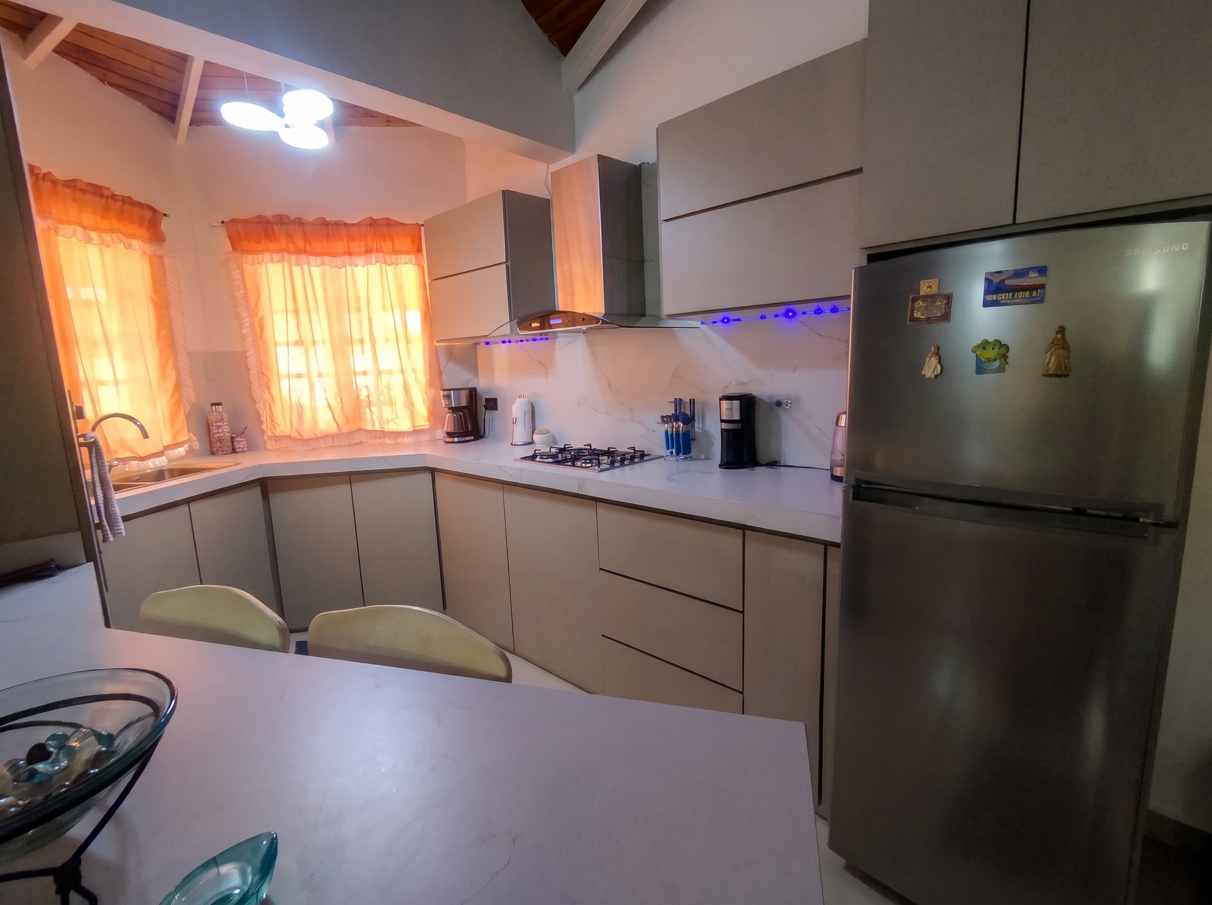 Remax2mil Vende Casa,resd Villas Del Caribe 3, Municipio Diaz, Isla De Margarita, Estado Nueva Esparta - Imagen 4