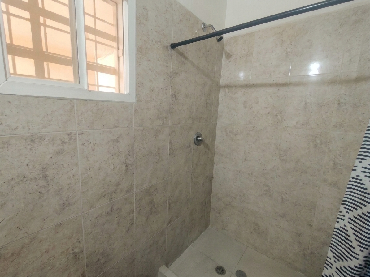 Remax2mil Vende Casa,resd Villas Del Caribe 3, Municipio Diaz, Isla De Margarita, Estado Nueva Esparta - Imagen 6