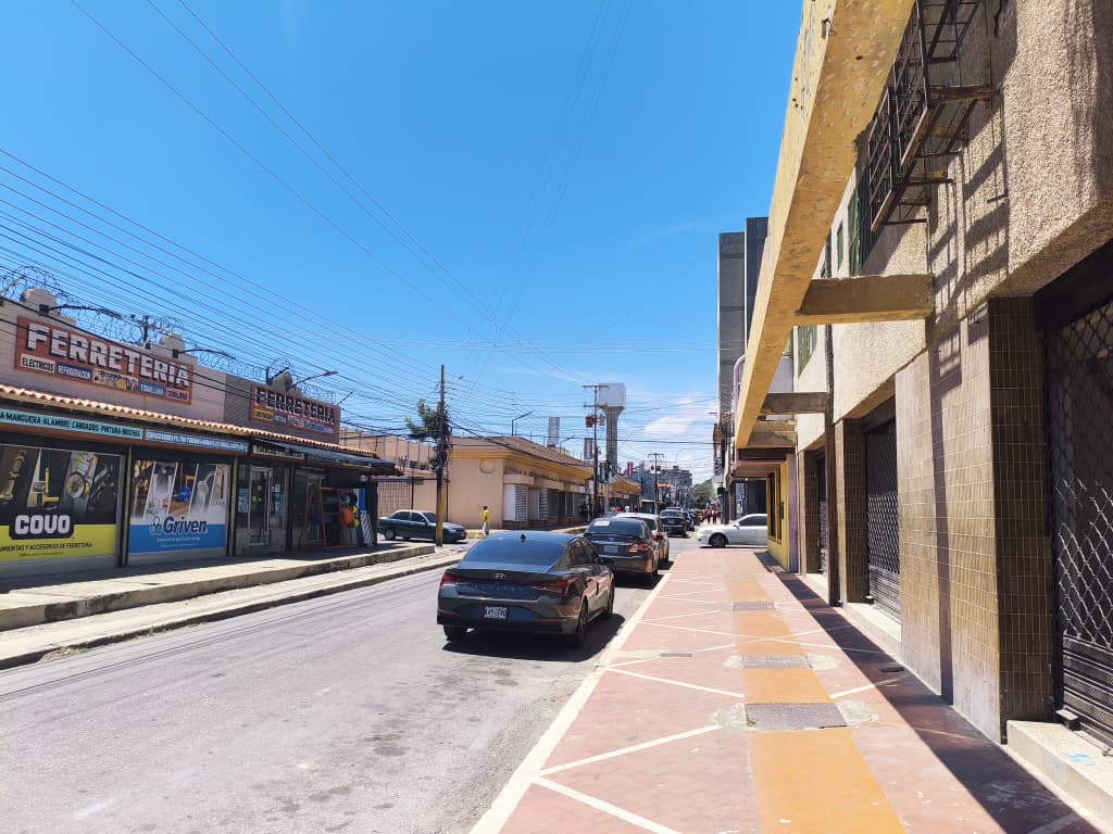 Remax2mil Vende Apartamento En Resd Los Fortinos,municipio Mariño, Isla De Margarita, Estado Nueva Esparta - Imagen 3
