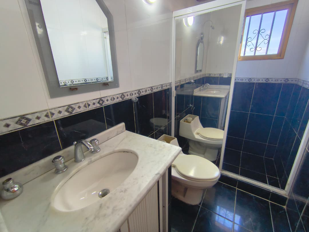 Remax2mil Vende Apartamento En Resd Los Fortinos,municipio Mariño, Isla De Margarita, Estado Nueva Esparta - Imagen 14