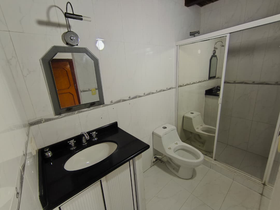 Remax2mil Vende Apartamento En Resd Los Fortinos,municipio Mariño, Isla De Margarita, Estado Nueva Esparta - Imagen 19