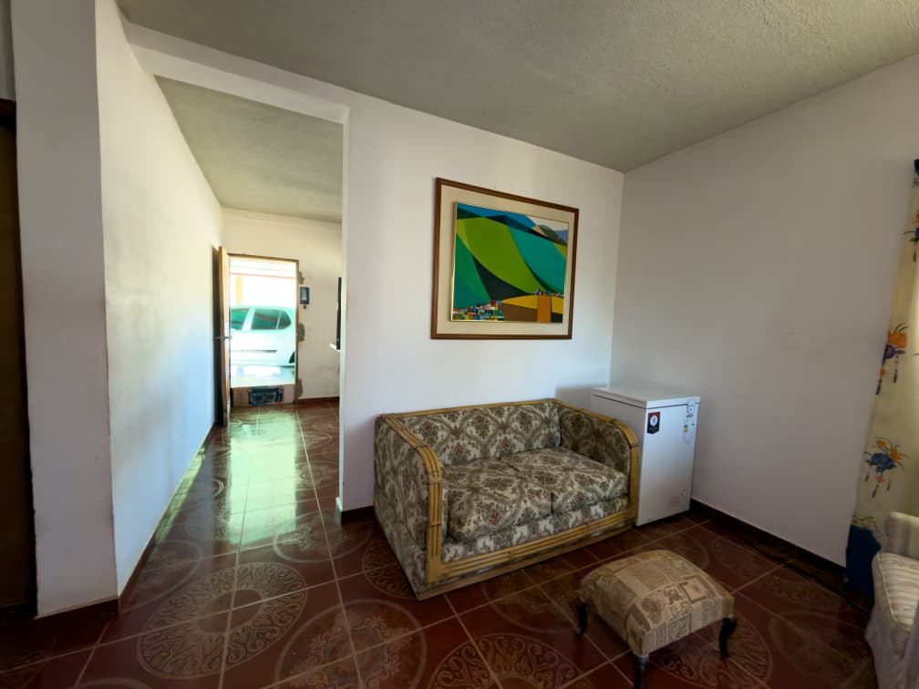 Remax2mil Vende Casa, Sector El Tuey. San Juan Bautista . Municipio Diaz, Isla De Margarita, Estado Nueva Espart - Imagen 4