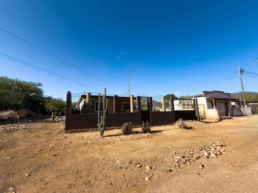 Remax2mil Vende Casa, Sector El Tuey. San Juan Bautista . Municipio Diaz, Isla De Margarita, Estado Nueva Espart - Imagen 6