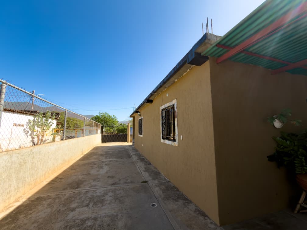 Remax2mil Vende Casa, Sector El Tuey. San Juan Bautista . Municipio Diaz, Isla De Margarita, Estado Nueva Espart - Imagen 22