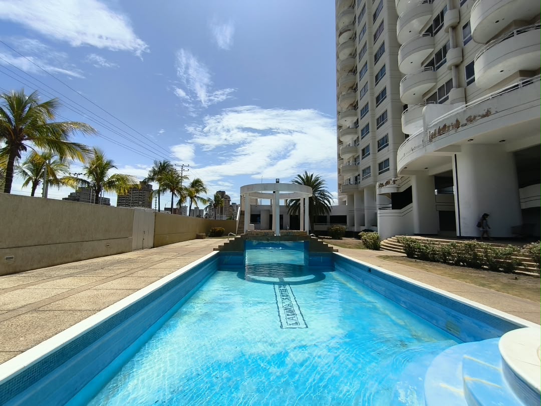 Remax2mil Vende Apartamento. Resd Laguna Suites 2, Municipio Mariño, Isla De Margarita, Estado Nueva Esparta - Imagen 3