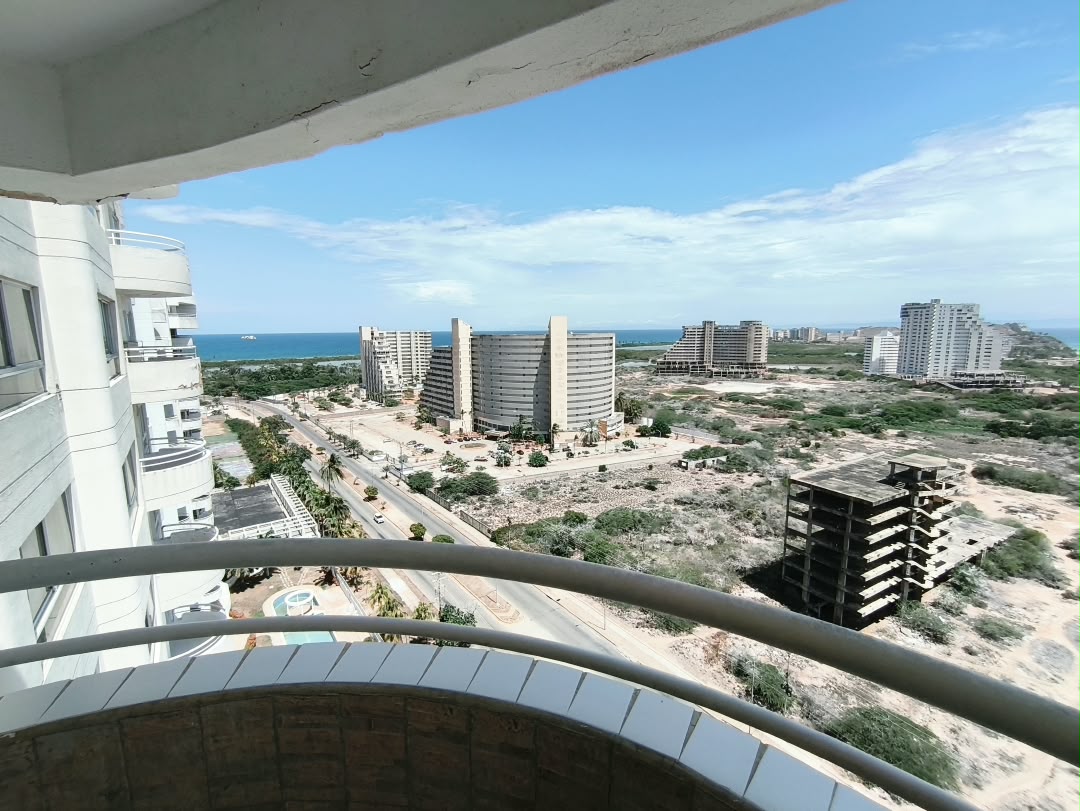 Remax2mil Vende Apartamento. Resd Laguna Suites 2, Municipio Mariño, Isla De Margarita, Estado Nueva Esparta - Imagen 16
